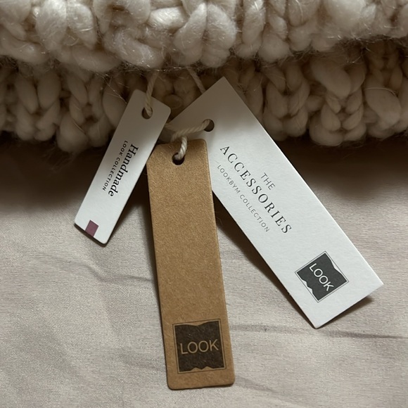 Women’s Handmade Look Collection Ivory Knit Beanie with Lining - Picture 2 of 4